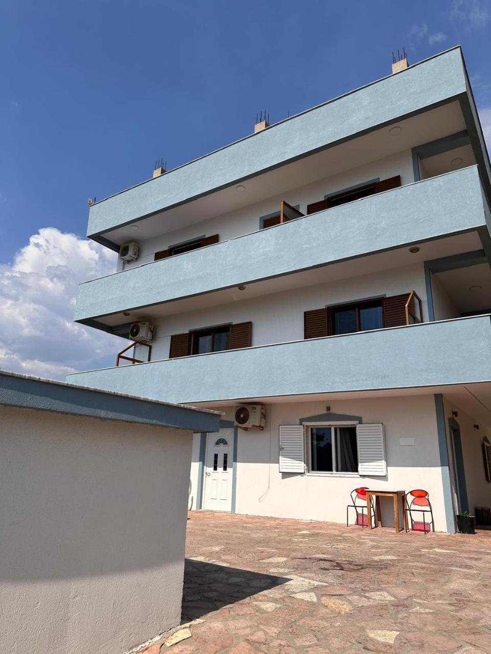 Kenza Apartments Sarandë Exterior foto